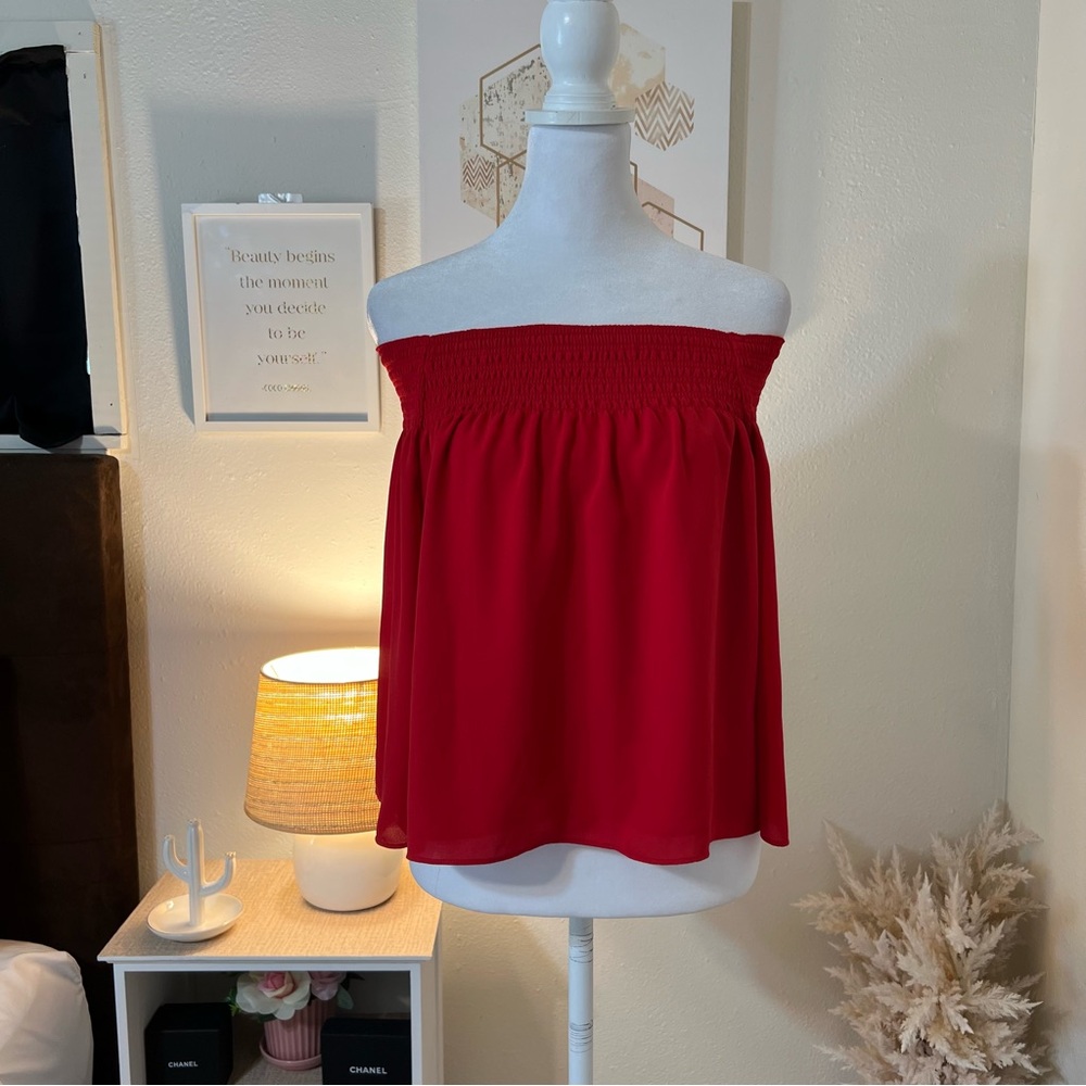 Babaton Aritzia off shoulder red top size S